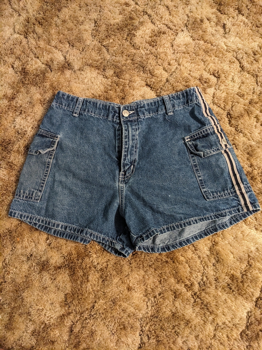 Vintage/retro denim shorts